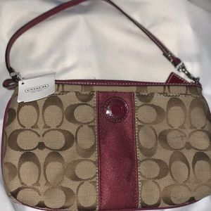 NEVER USED Coach small hand bag
